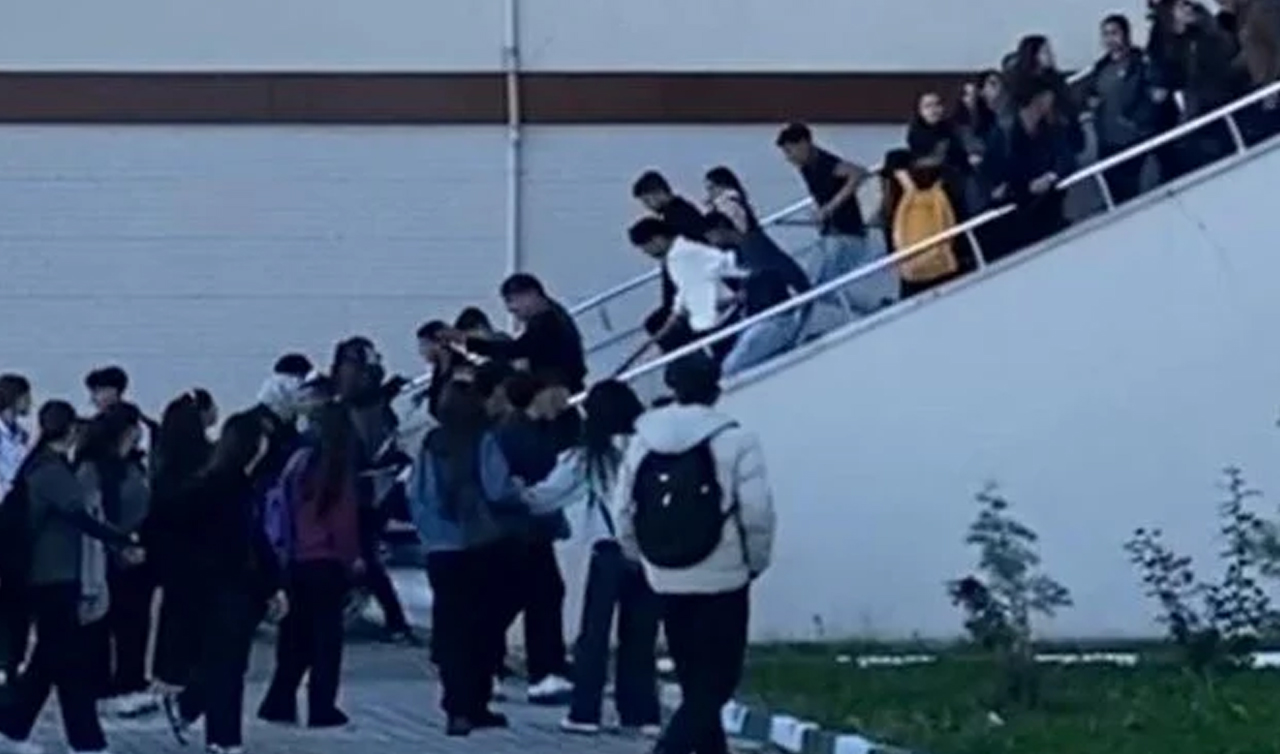 Okulda korku dolu anlar: Sopalarla baskın yaptılar