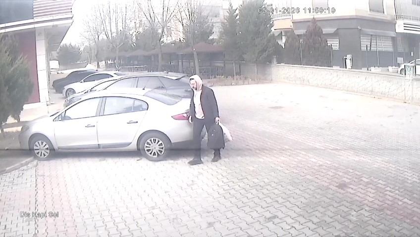 Kardeşinin kimliğiyle yıllarca kaçtı! FETÖ firarisi Konya’da yakalandı